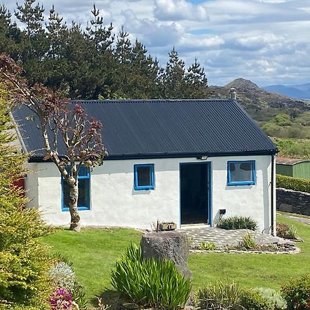 Unique Old Stone Cottage キラーニー エクステリア 写真