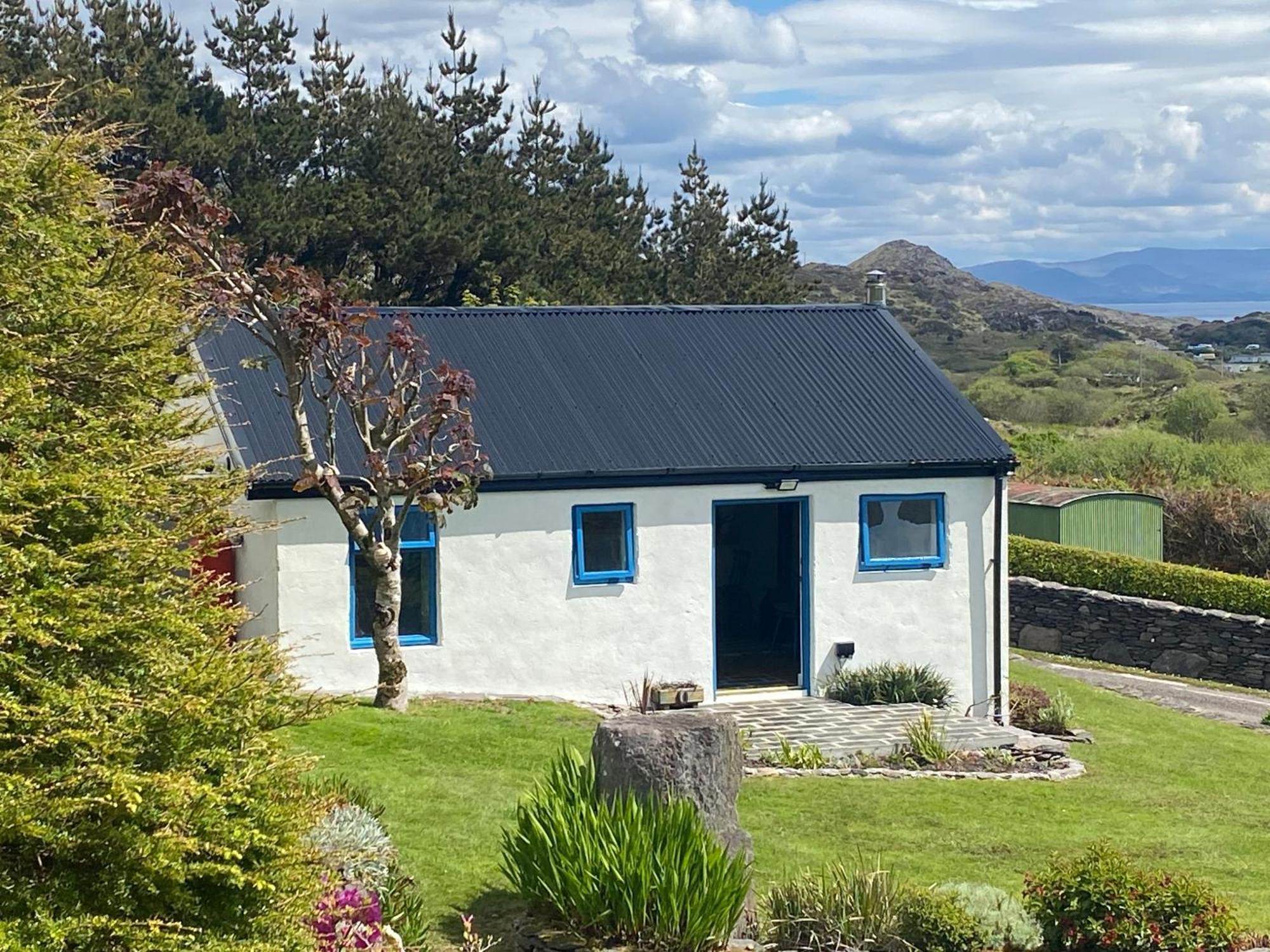 Unique Old Stone Cottage キラーニー エクステリア 写真