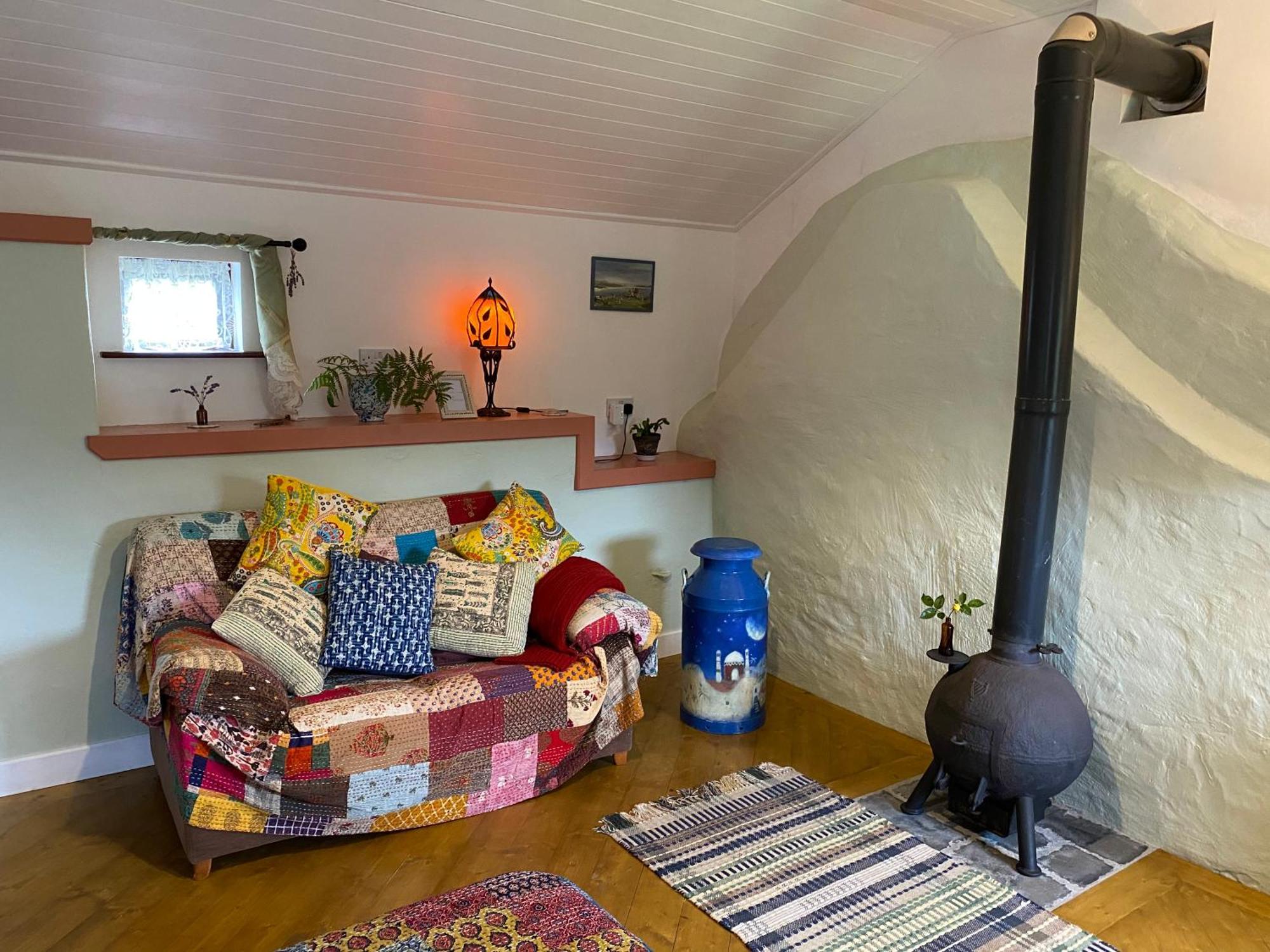 Unique Old Stone Cottage キラーニー エクステリア 写真