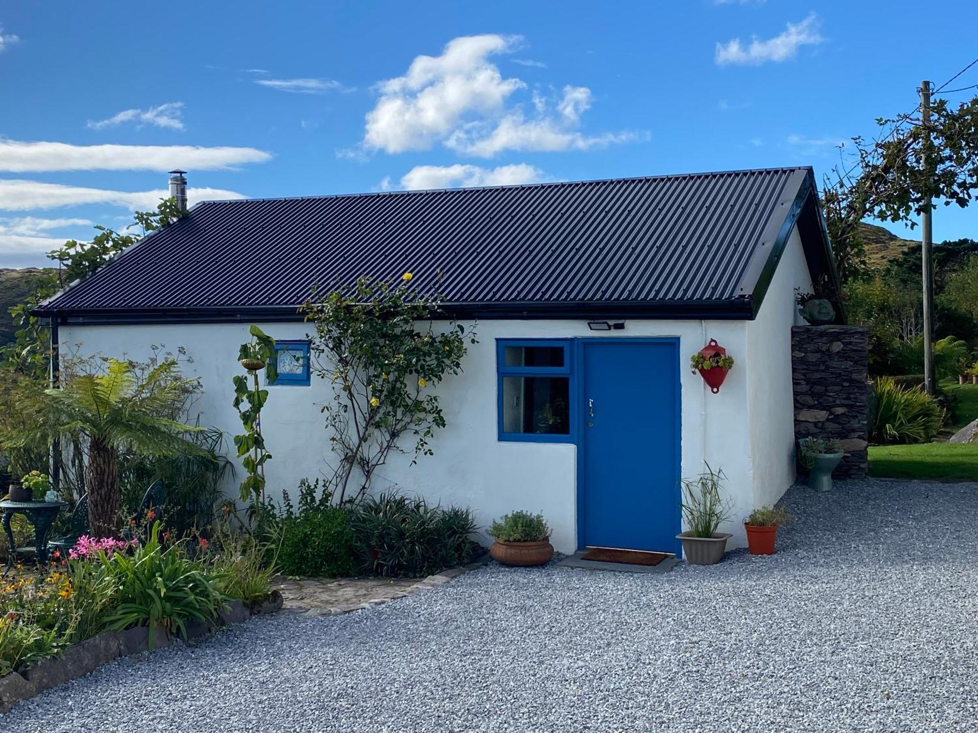 Unique Old Stone Cottage キラーニー エクステリア 写真